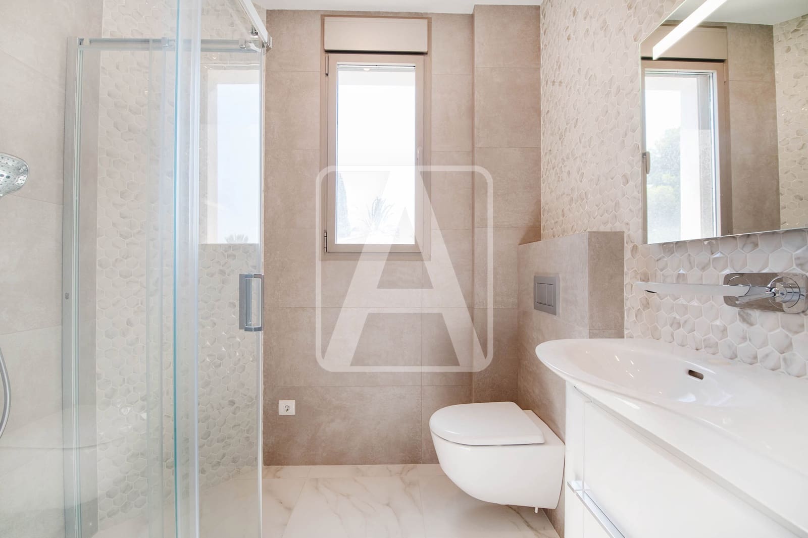 6 quarto Moradia para venda em Calpe / Calp com piscina garagem - 2 200 000 € (Ref: 4390042)