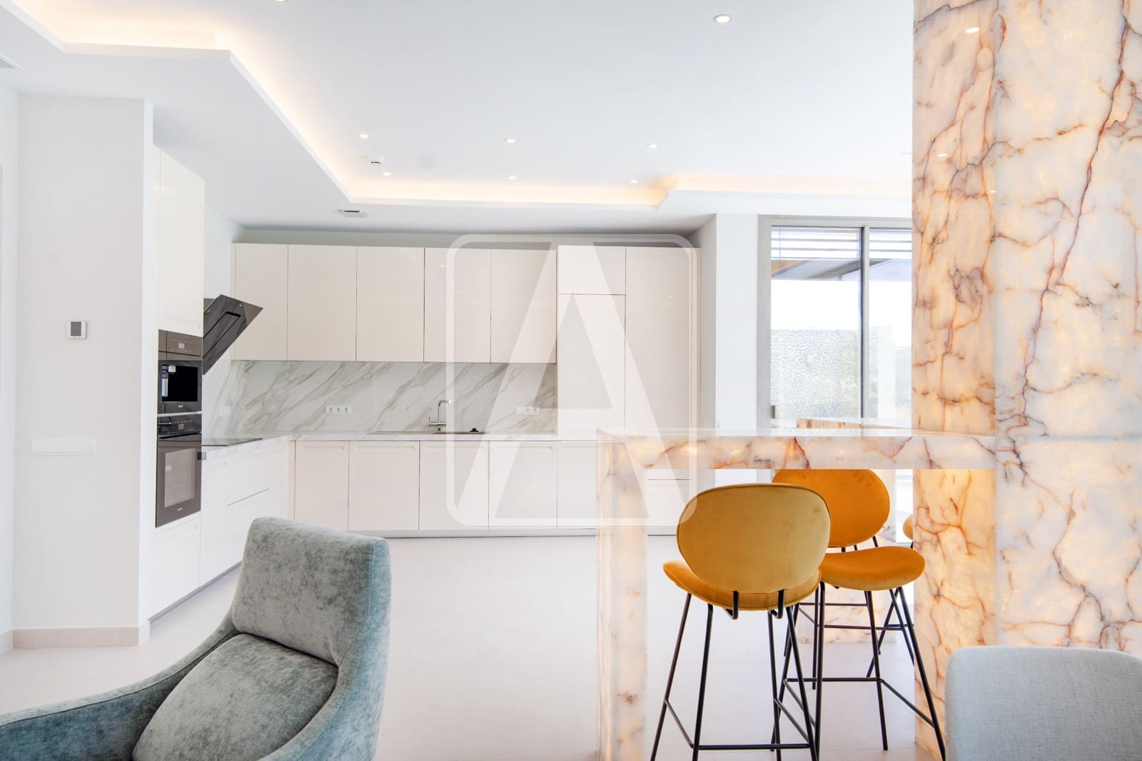 6 quarto Moradia para venda em Calpe / Calp com piscina garagem - 2 200 000 € (Ref: 4390042)