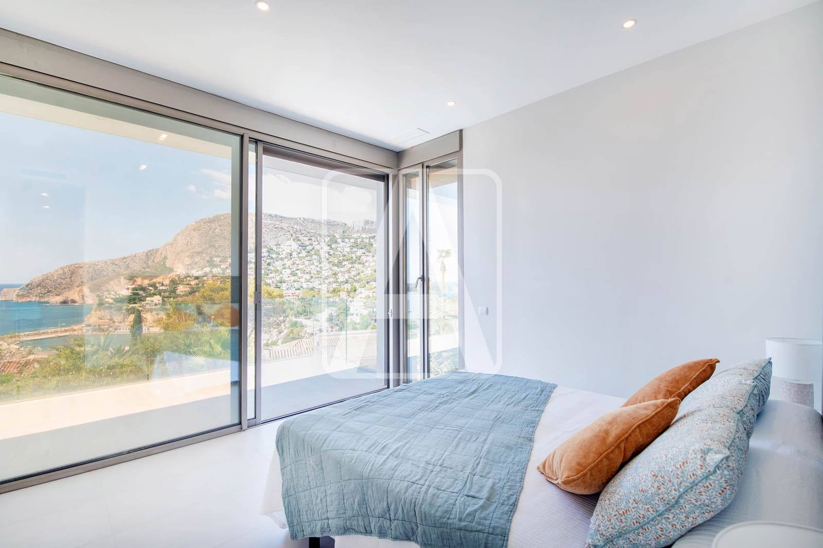 6 quarto Moradia para venda em Calpe / Calp com piscina garagem - 2 200 000 € (Ref: 4390042)