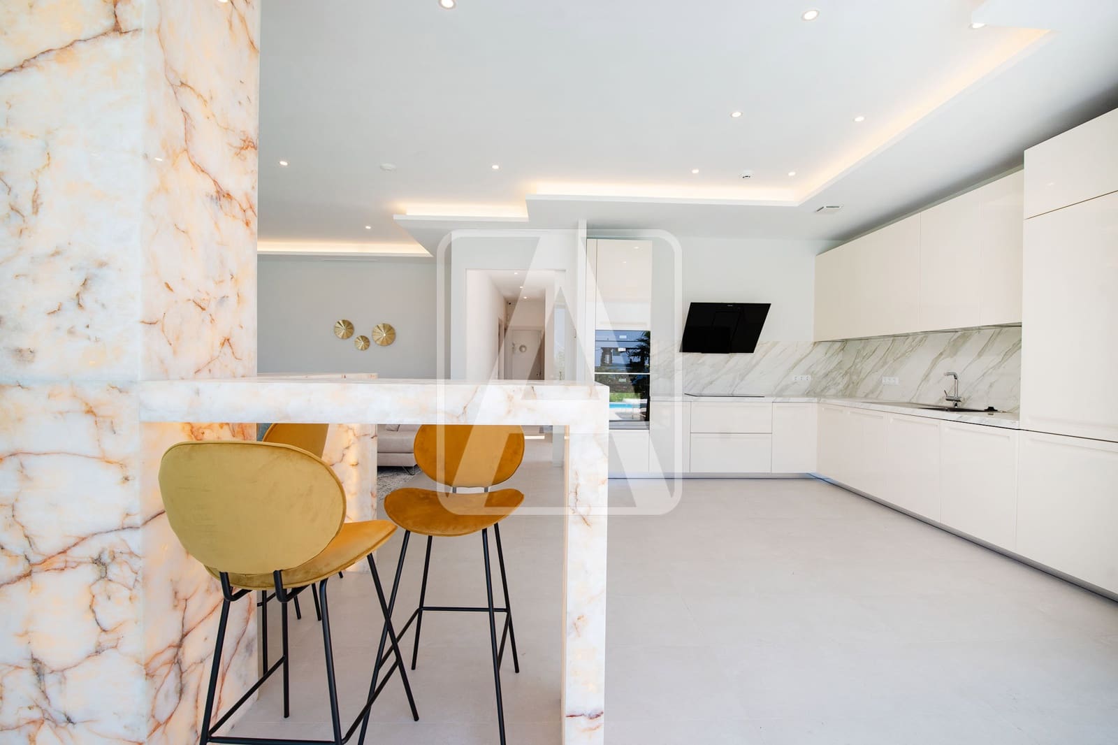 6 quarto Moradia para venda em Calpe / Calp com piscina garagem - 2 200 000 € (Ref: 4390042)