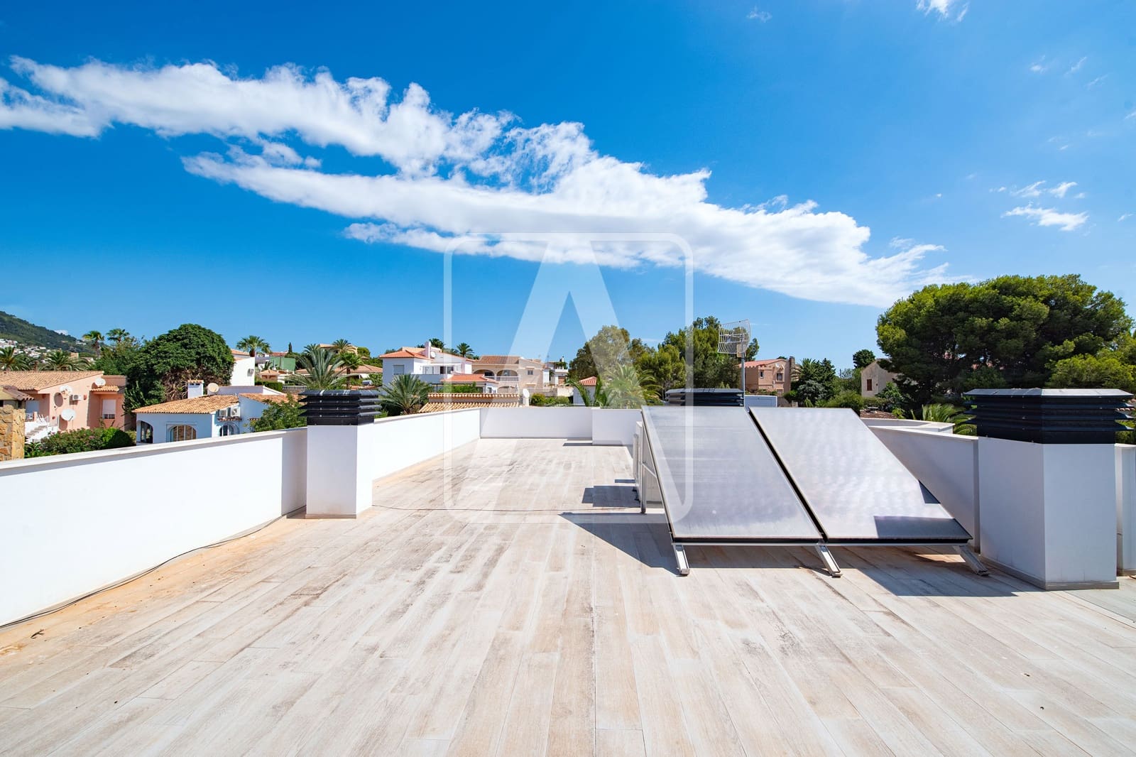 6 quarto Moradia para venda em Calpe / Calp com piscina garagem - 2 200 000 € (Ref: 4390042)