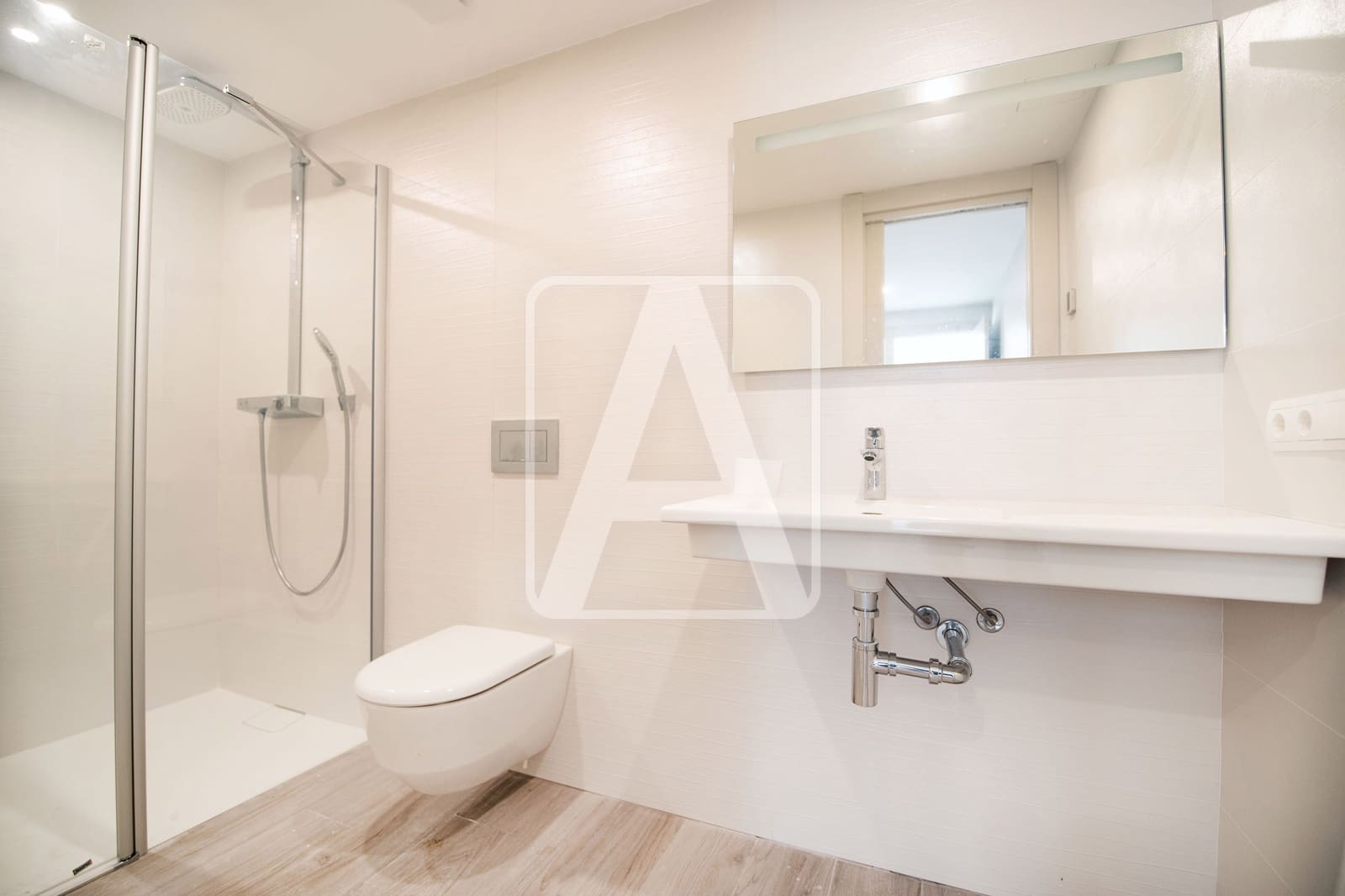 6 quarto Moradia para venda em Calpe / Calp com piscina garagem - 2 200 000 € (Ref: 4390042)