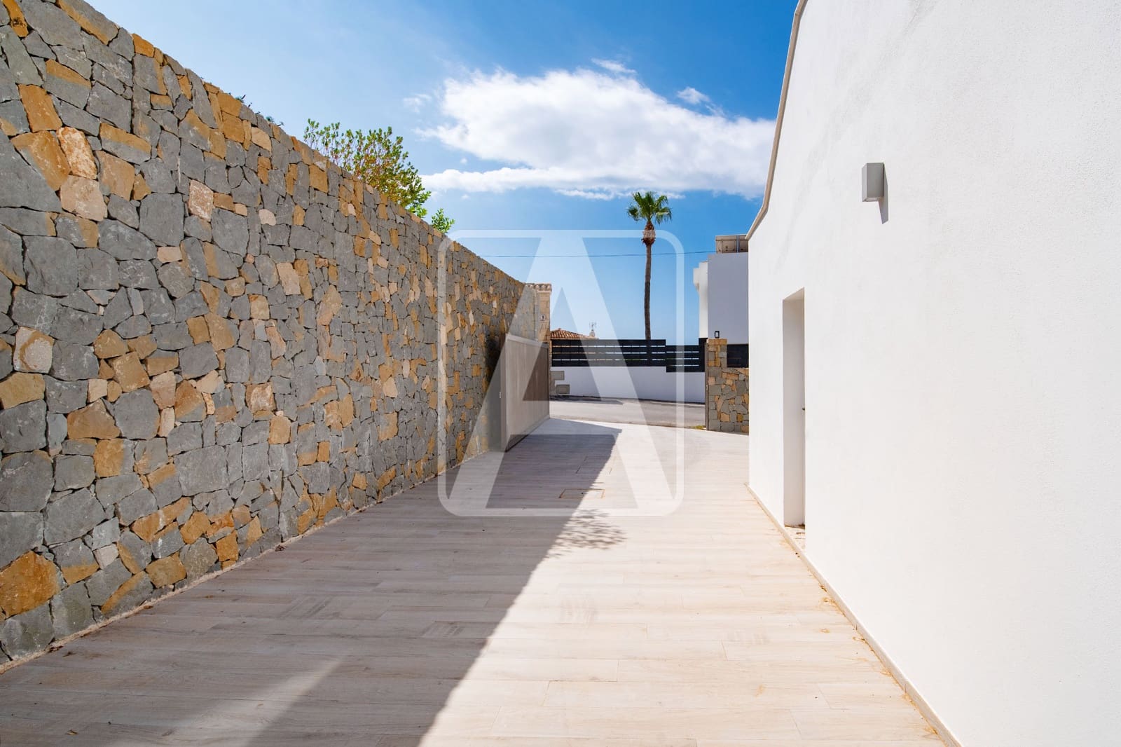 6 quarto Moradia para venda em Calpe / Calp com piscina garagem - 2 200 000 € (Ref: 4390042)