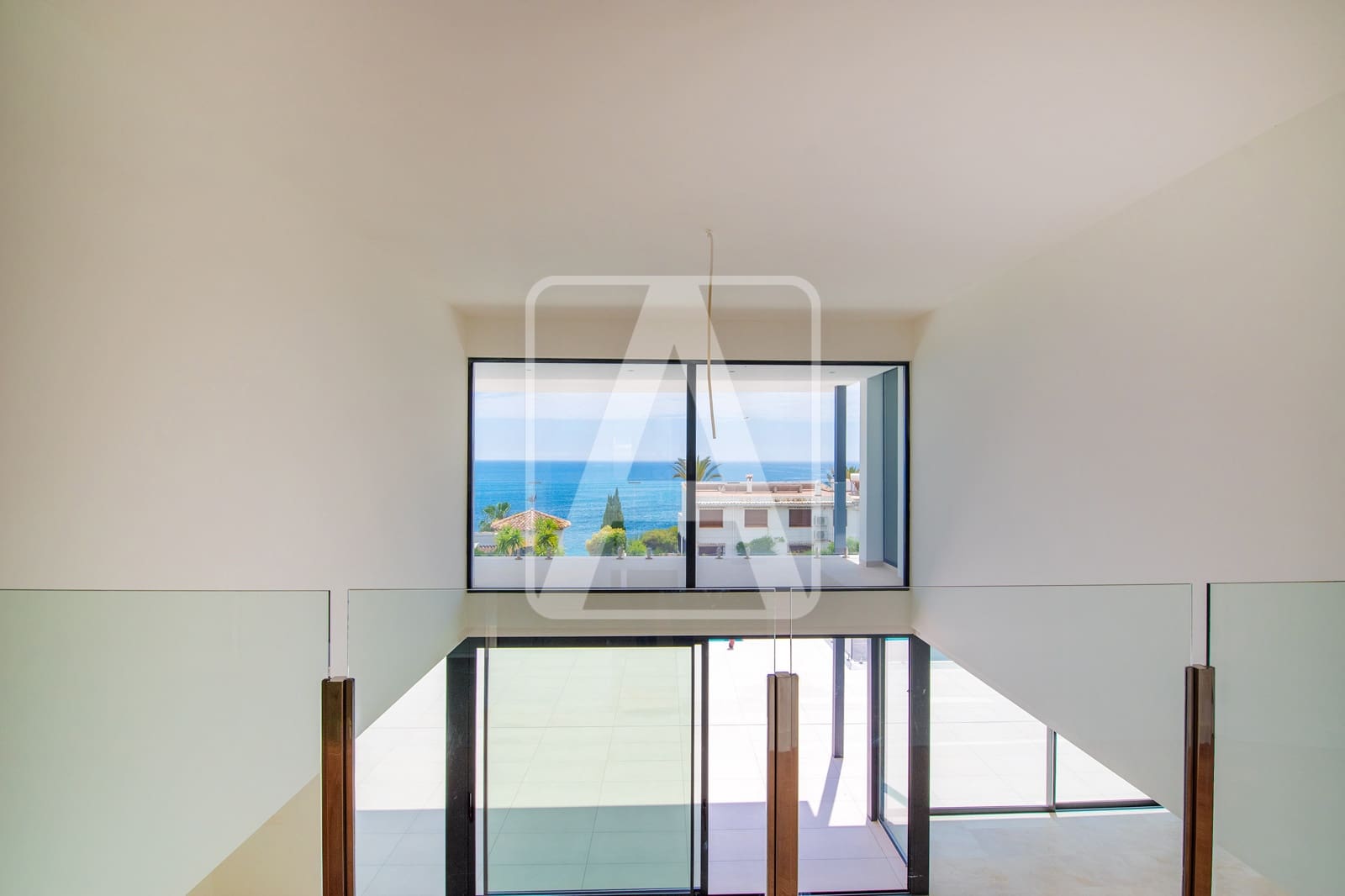 5 bedroom Villa for sale in Calpe / Calp with garage - € 3,900,000 (Ref: 4390043)