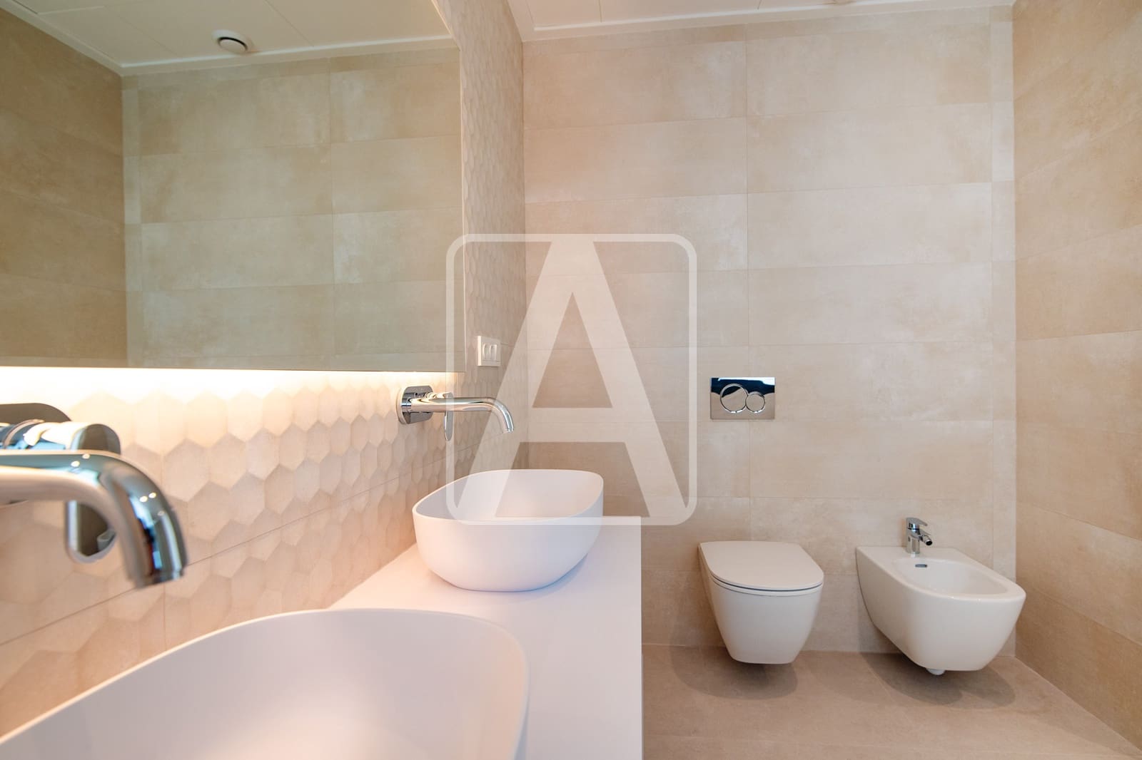 5 bedroom Villa for sale in Calpe / Calp with garage - € 3,900,000 (Ref: 4390043)