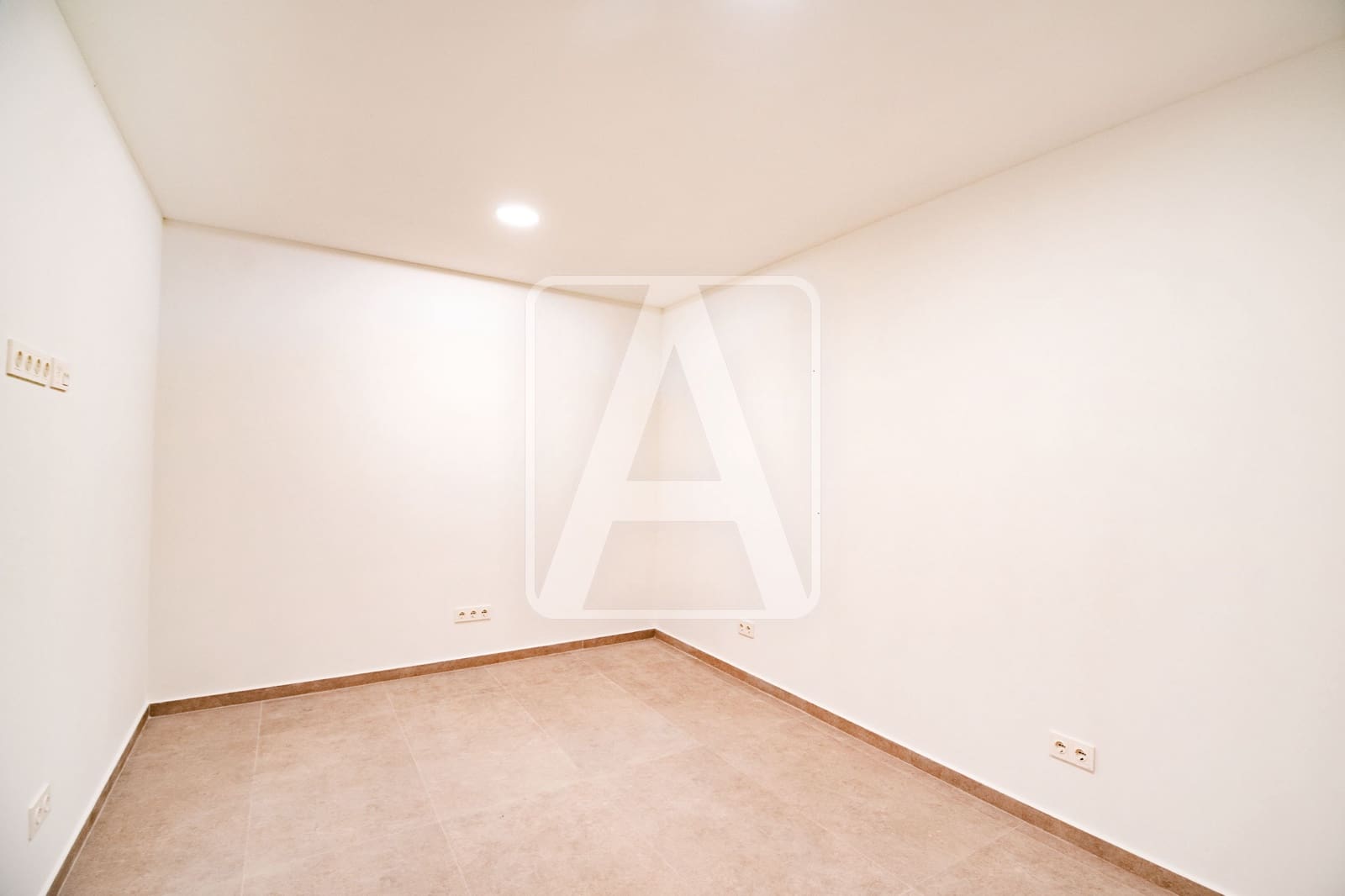 5 bedroom Villa for sale in Calpe / Calp with garage - € 3,900,000 (Ref: 4390043)