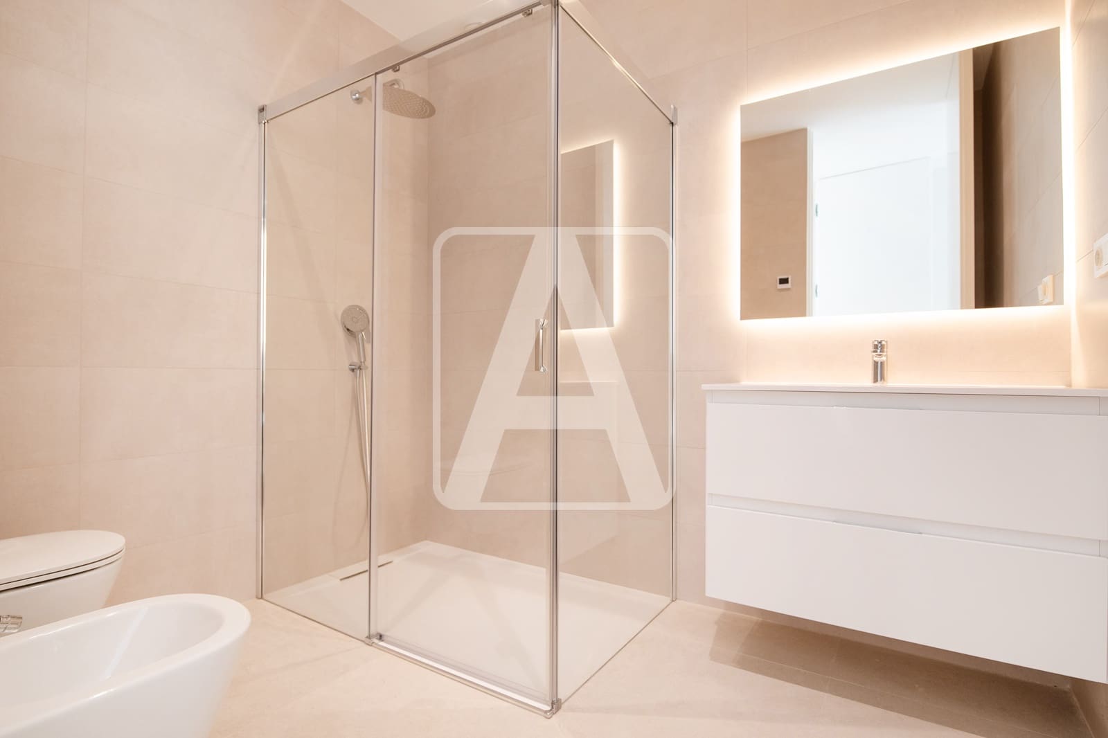 5 bedroom Villa for sale in Calpe / Calp with garage - € 3,900,000 (Ref: 4390043)