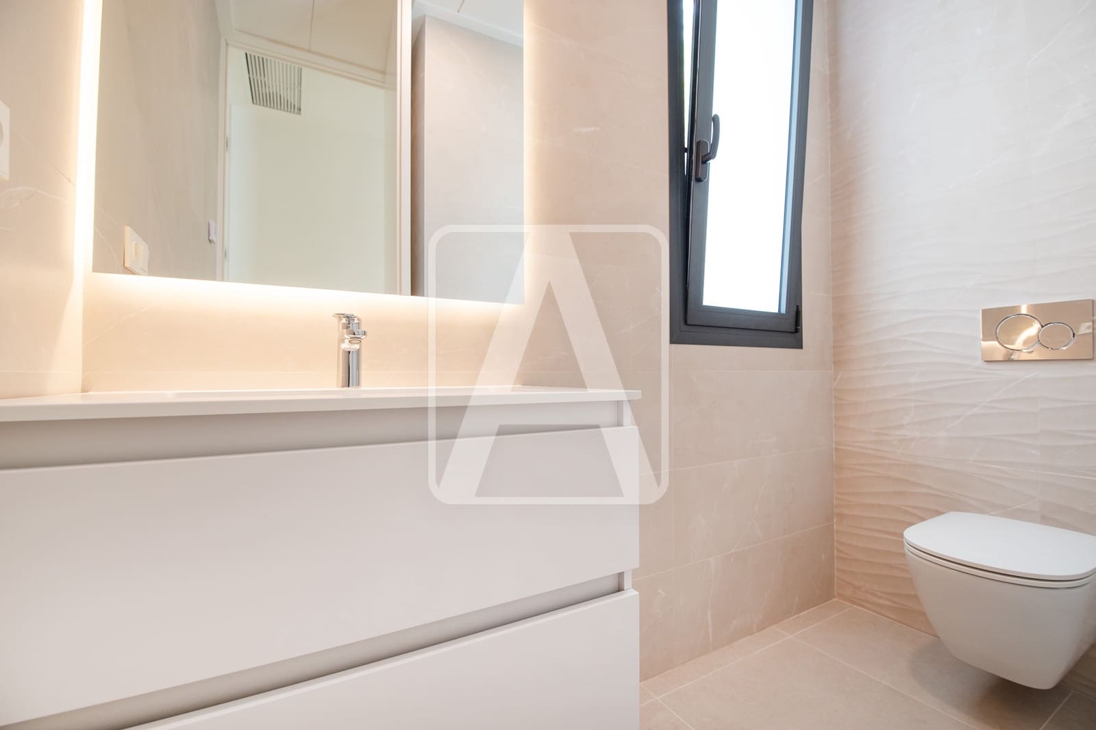 5 bedroom Villa for sale in Calpe / Calp with garage - € 3,900,000 (Ref: 4390043)