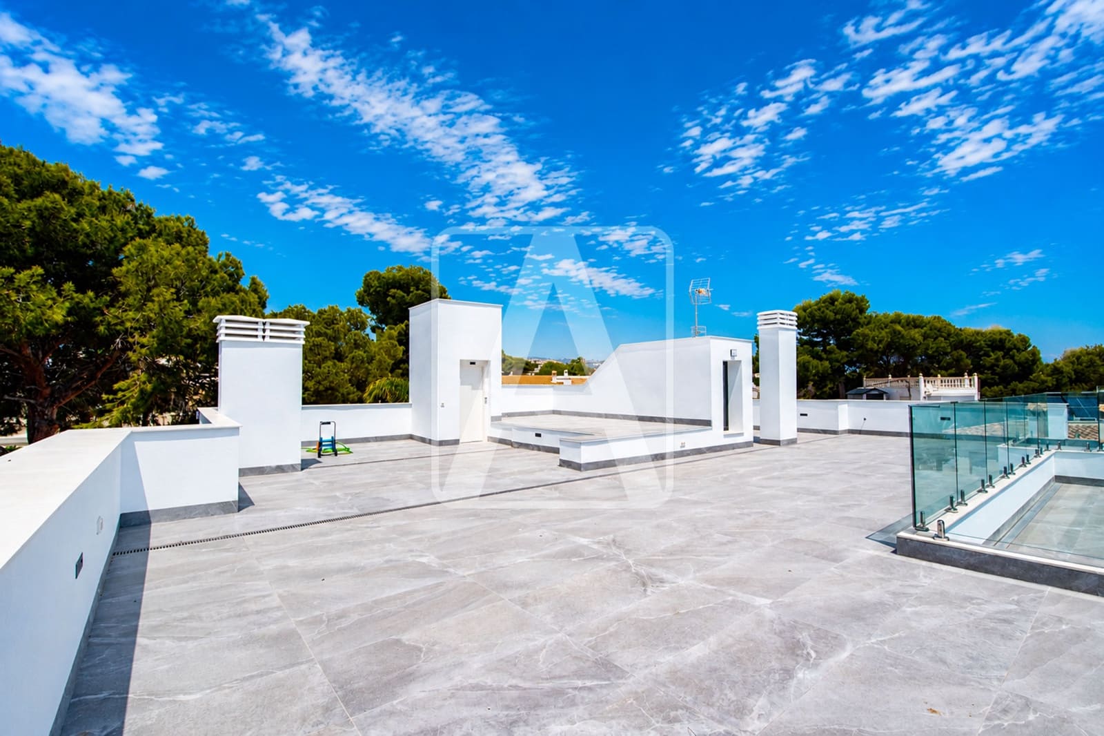 5 bedroom Villa for sale in Calpe / Calp with garage - € 3,900,000 (Ref: 4390043)