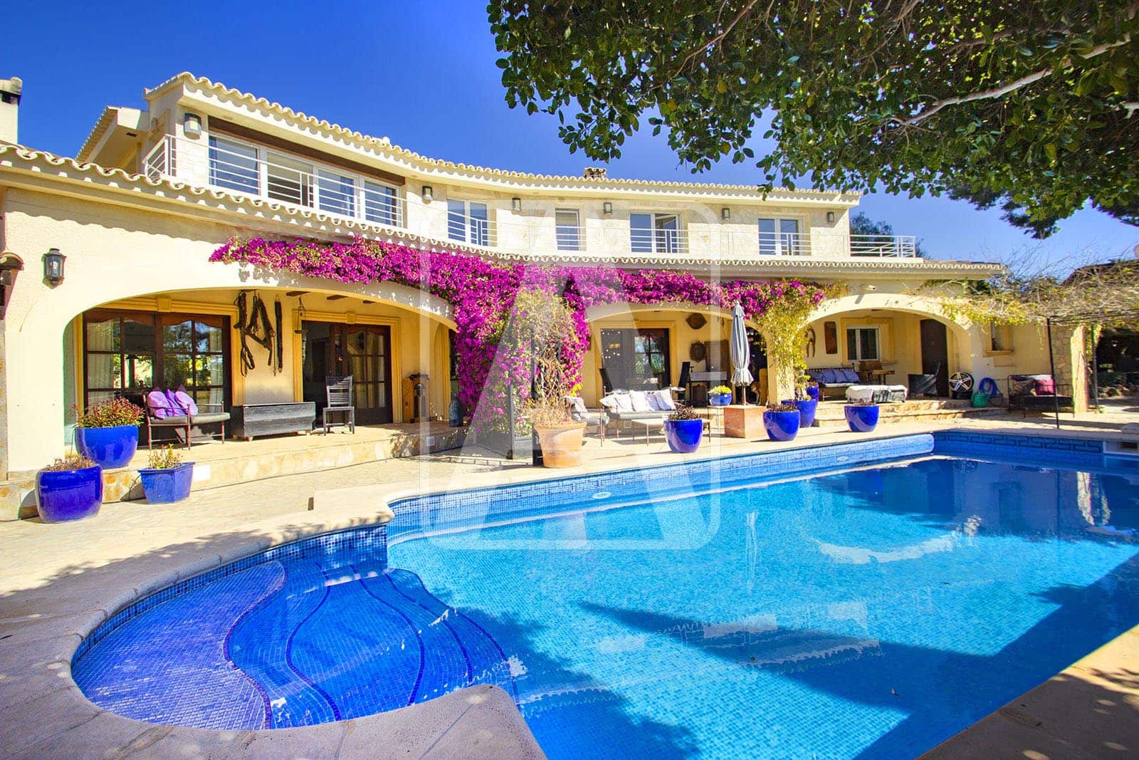 4 soveværelse Finca/Landehus til salg i Calpe / Calp med swimmingpool garage - € 2.250.000 (Ref: 4485541)