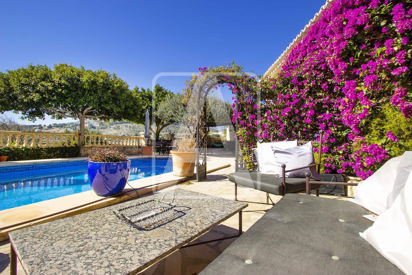 4 soveværelse Finca/Landehus til salg i Calpe / Calp med swimmingpool garage - € 2.250.000 (Ref: 4485541)