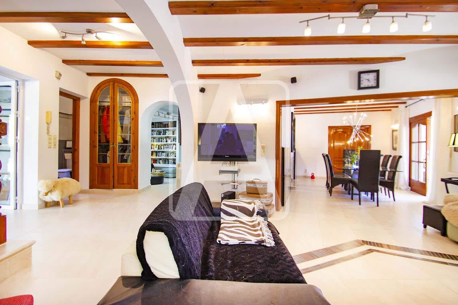 4 soveværelse Finca/Landehus til salg i Calpe / Calp med swimmingpool garage - € 2.250.000 (Ref: 4485541)