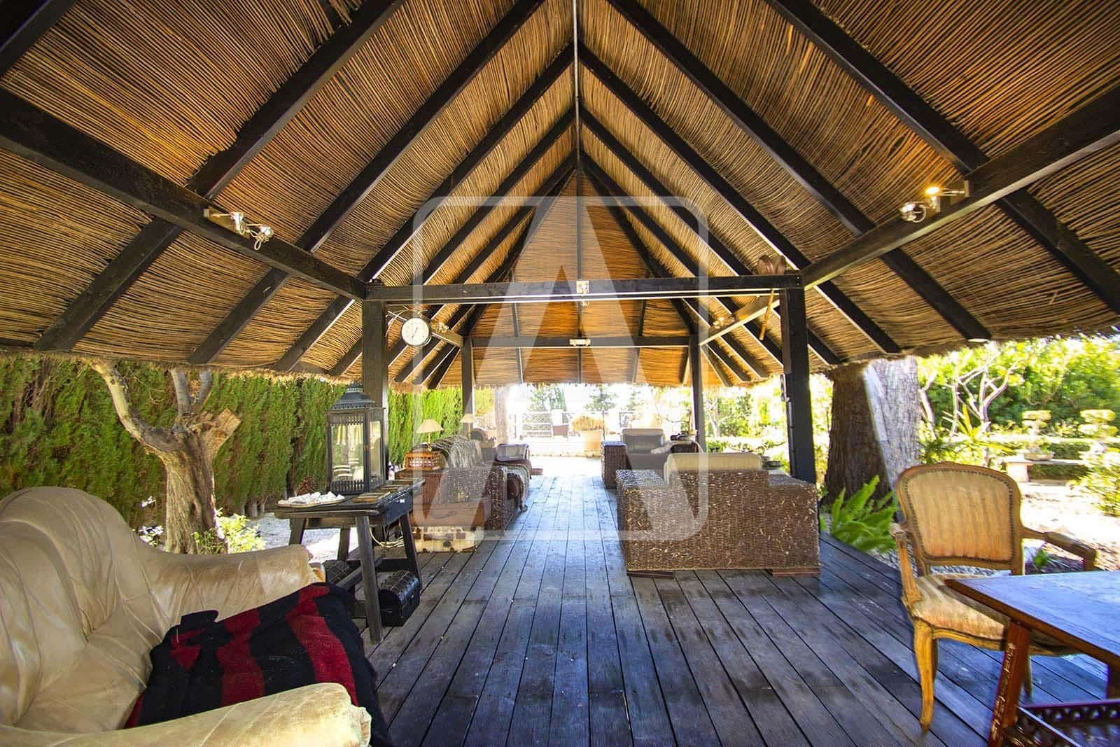 4 soveværelse Finca/Landehus til salg i Calpe / Calp med swimmingpool garage - € 2.250.000 (Ref: 4485541)