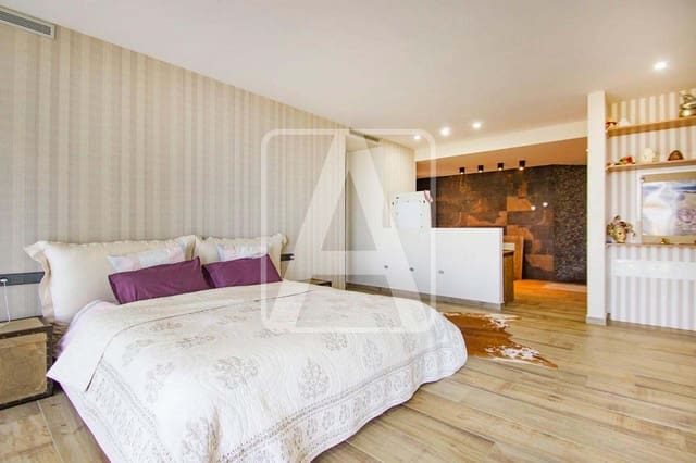 4 bedroom Villa for sale in Altea with pool garage - € 2,650,000 (Ref: 4640012)