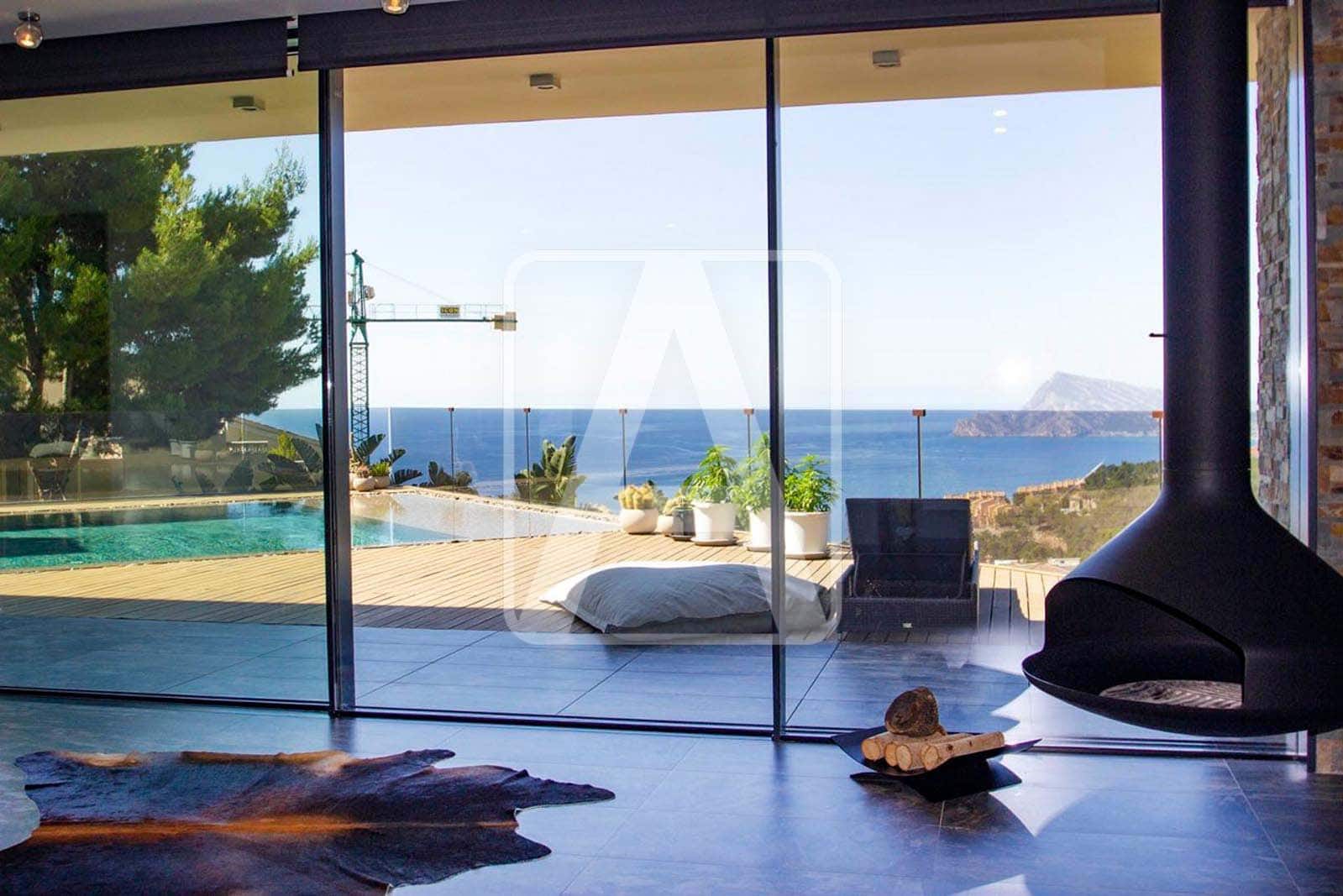 4 bedroom Villa for sale in Altea with pool garage - € 2,650,000 (Ref: 4640012)