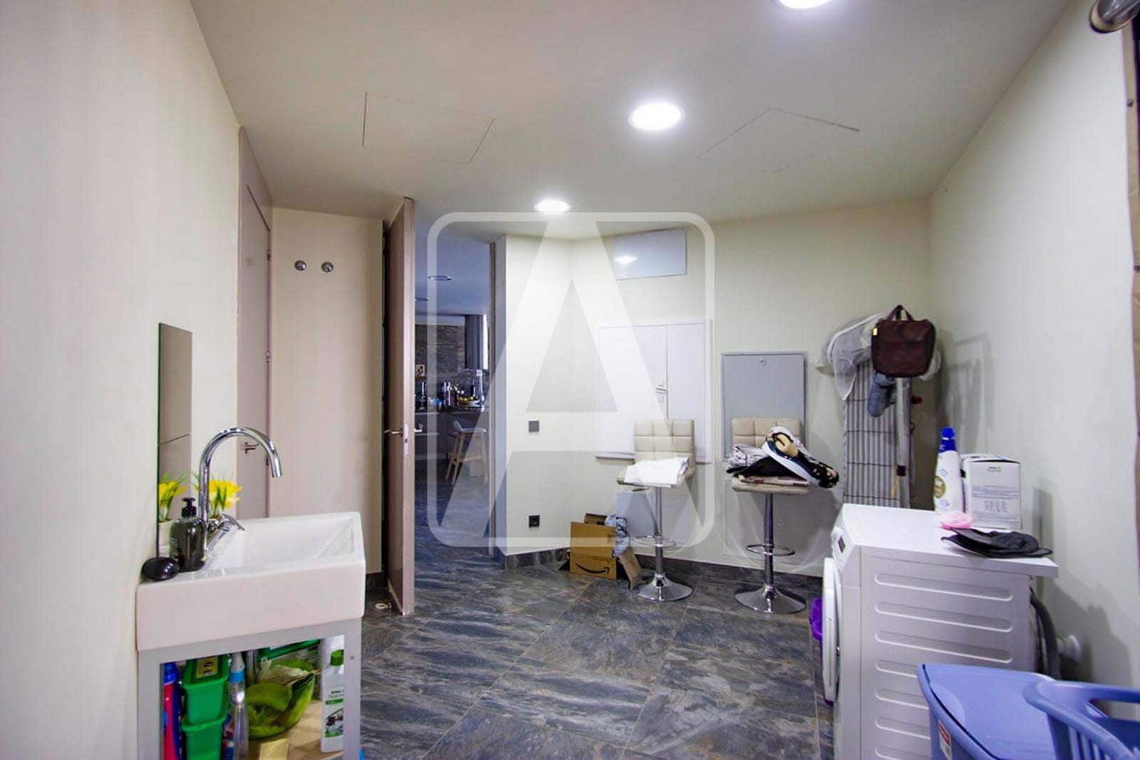 4 bedroom Villa for sale in Altea with pool garage - € 2,650,000 (Ref: 4640012)