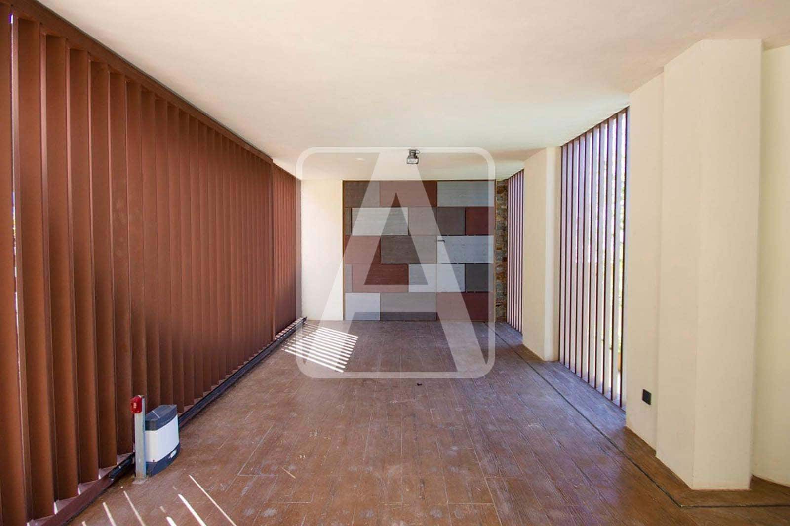 4 bedroom Villa for sale in Altea with pool garage - € 2,650,000 (Ref: 4640012)