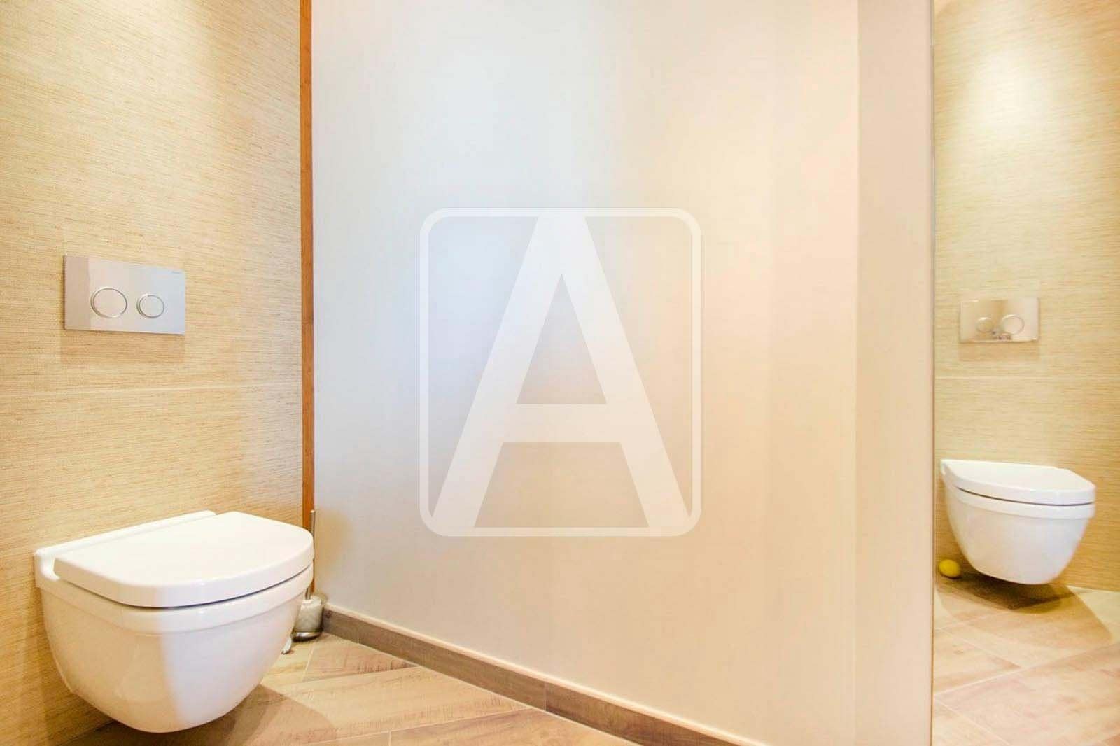 4 bedroom Villa for sale in Altea with pool garage - € 2,650,000 (Ref: 4640012)