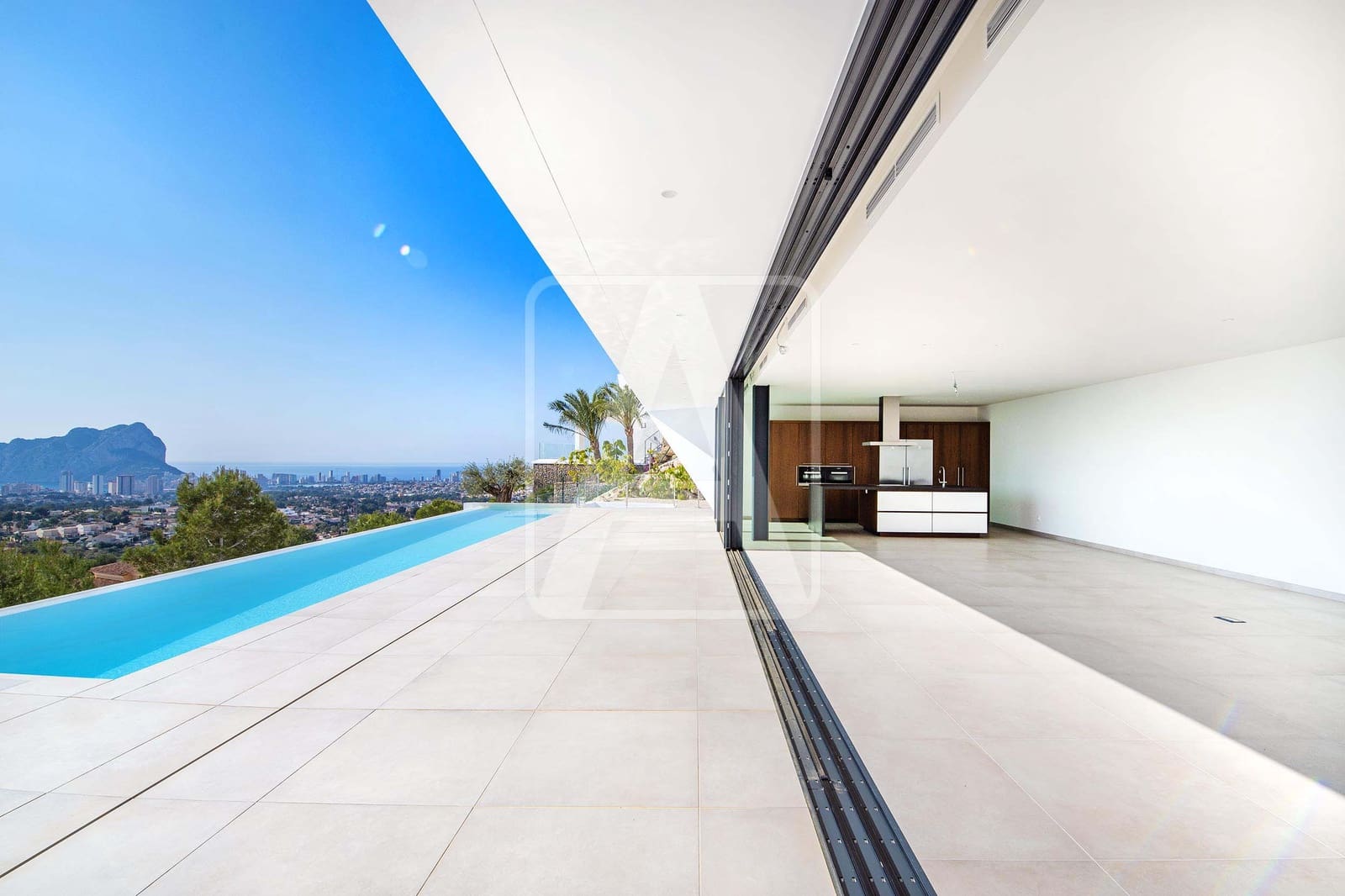 4 bedroom Villa for sale in Benissa with pool garage - € 2,900,000 (Ref: 4675848)