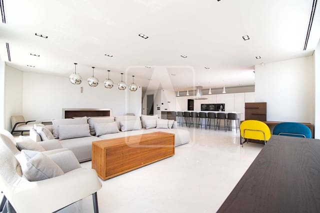 4 bedroom Villa for sale in Altea with pool - € 2,650,000 (Ref: 4756380)