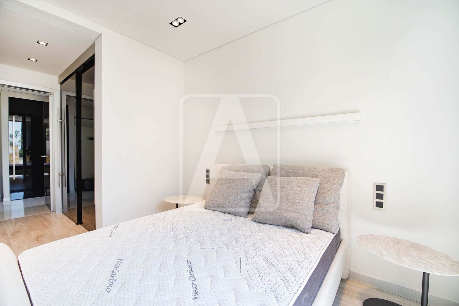 4 bedroom Villa for sale in Altea with pool - € 2,650,000 (Ref: 4756380)