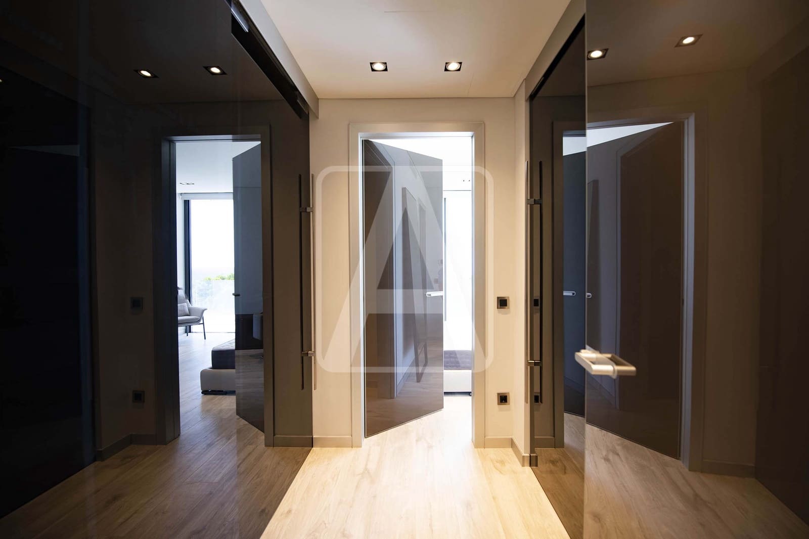 4 bedroom Villa for sale in Altea with pool - € 2,650,000 (Ref: 4756380)