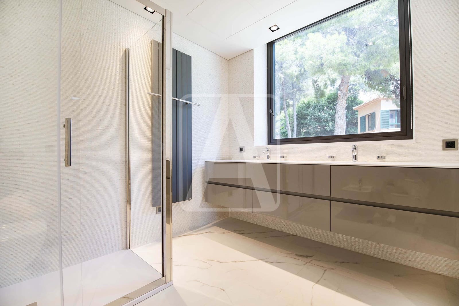 4 bedroom Villa for sale in Altea with pool - € 2,650,000 (Ref: 4756380)