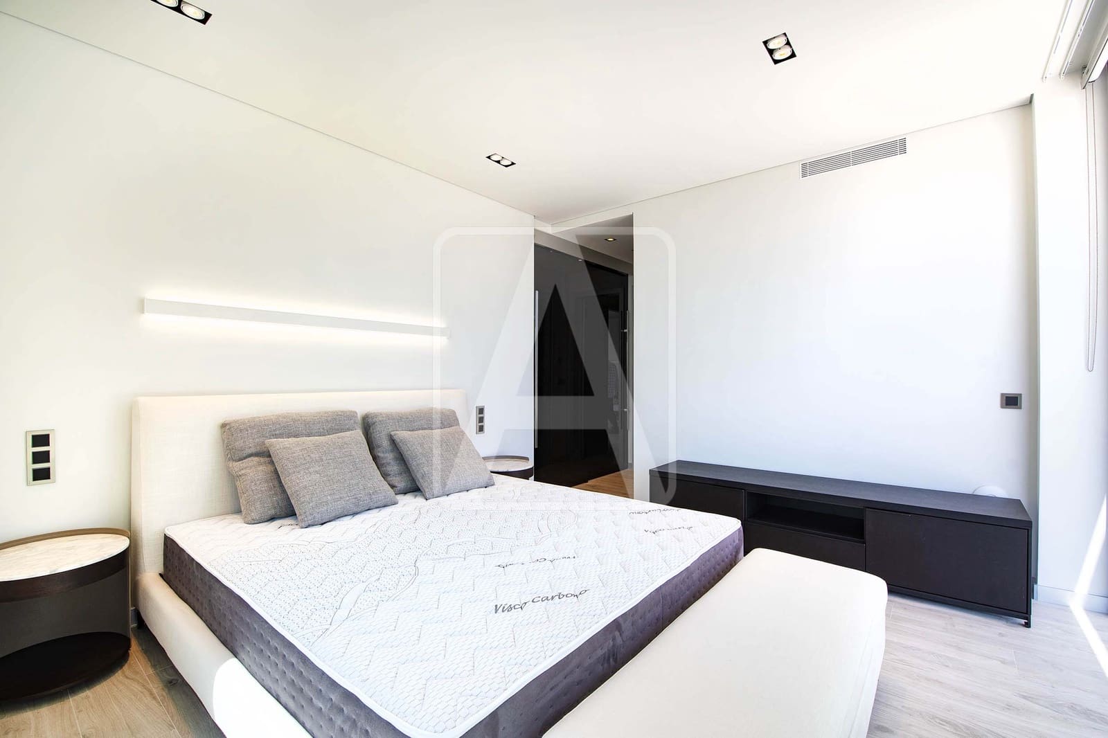 4 bedroom Villa for sale in Altea with pool - € 2,650,000 (Ref: 4756380)