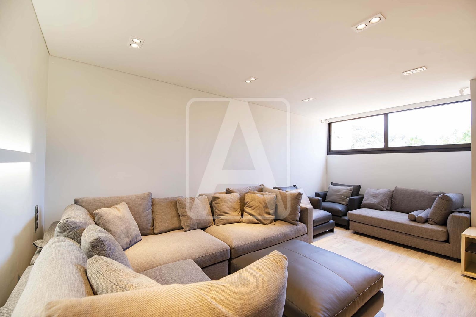 4 bedroom Villa for sale in Altea with pool - € 2,650,000 (Ref: 4756380)