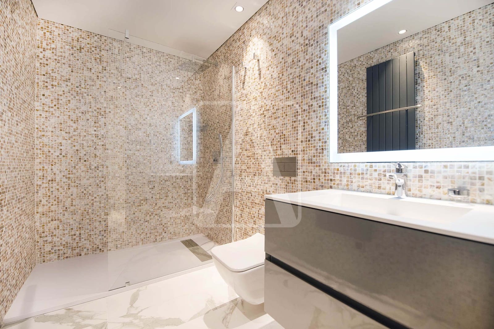 4 bedroom Villa for sale in Altea with pool - € 2,650,000 (Ref: 4756380)