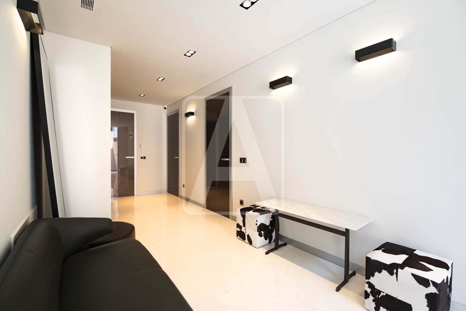 4 bedroom Villa for sale in Altea with pool - € 2,650,000 (Ref: 4756380)