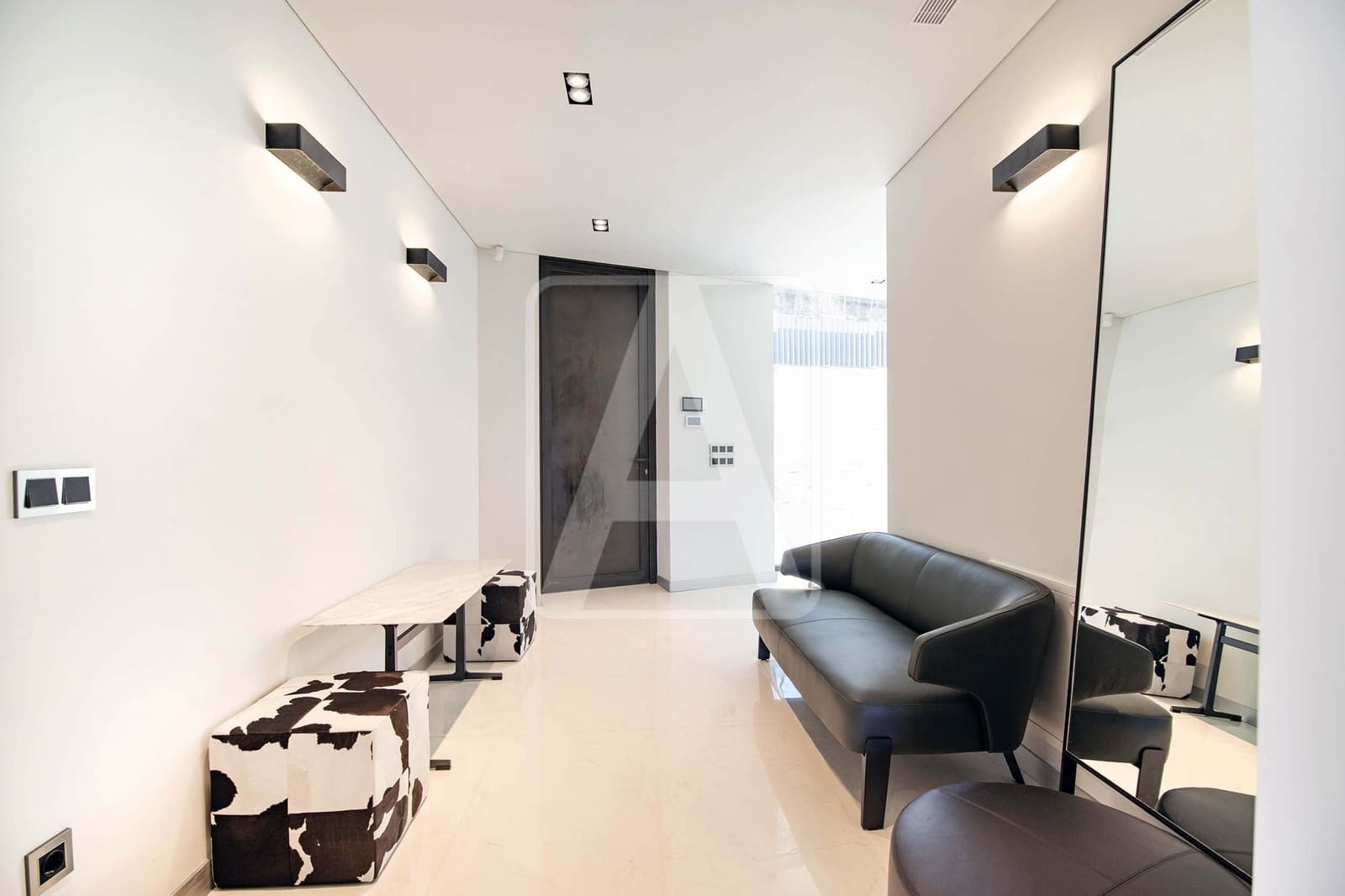 4 bedroom Villa for sale in Altea with pool - € 2,650,000 (Ref: 4756380)