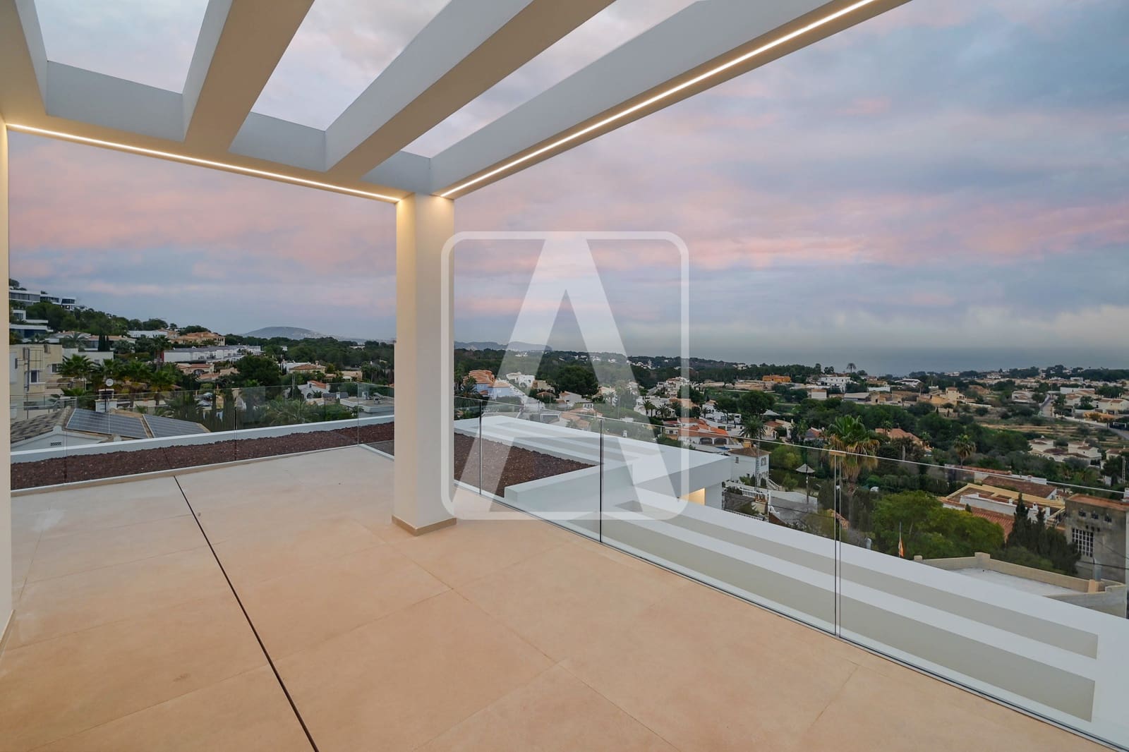 3 Zimmer Villa zu verkaufen in Calpe / Calp mit Pool Garage - 1.985.000 € (Ref: 4891330)