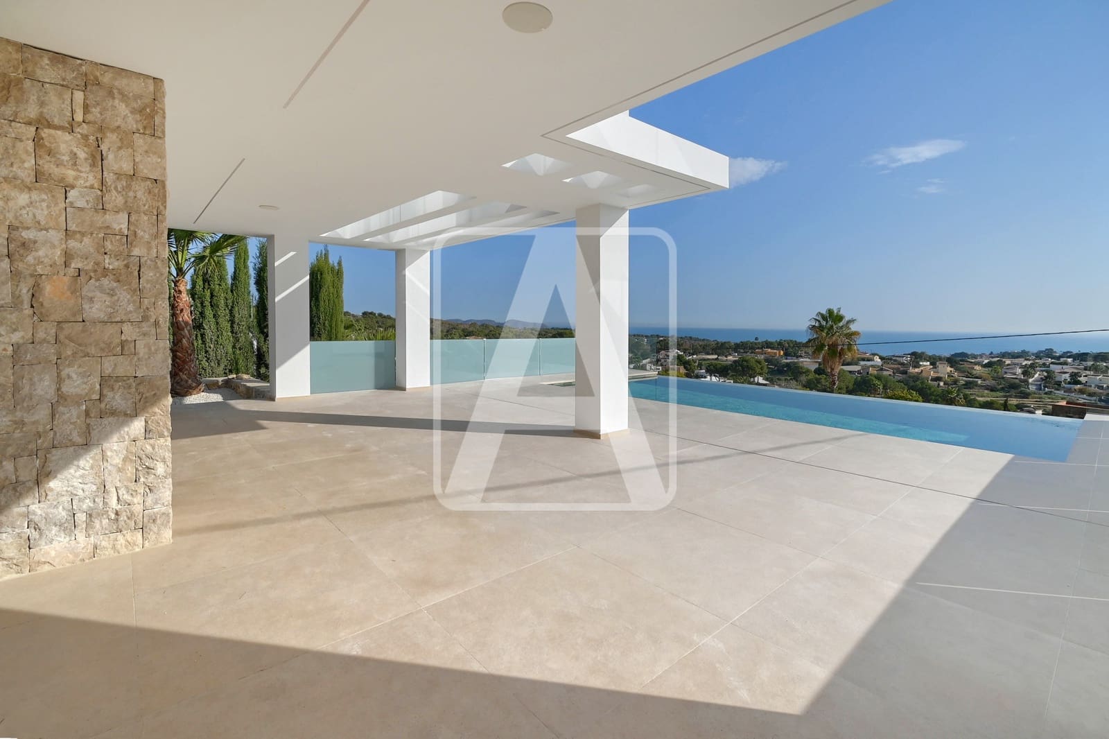3 Zimmer Villa zu verkaufen in Calpe / Calp mit Pool Garage - 1.985.000 € (Ref: 4891330)