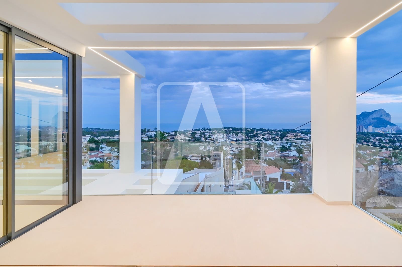 3 Zimmer Villa zu verkaufen in Calpe / Calp mit Pool Garage - 1.985.000 € (Ref: 4891330)