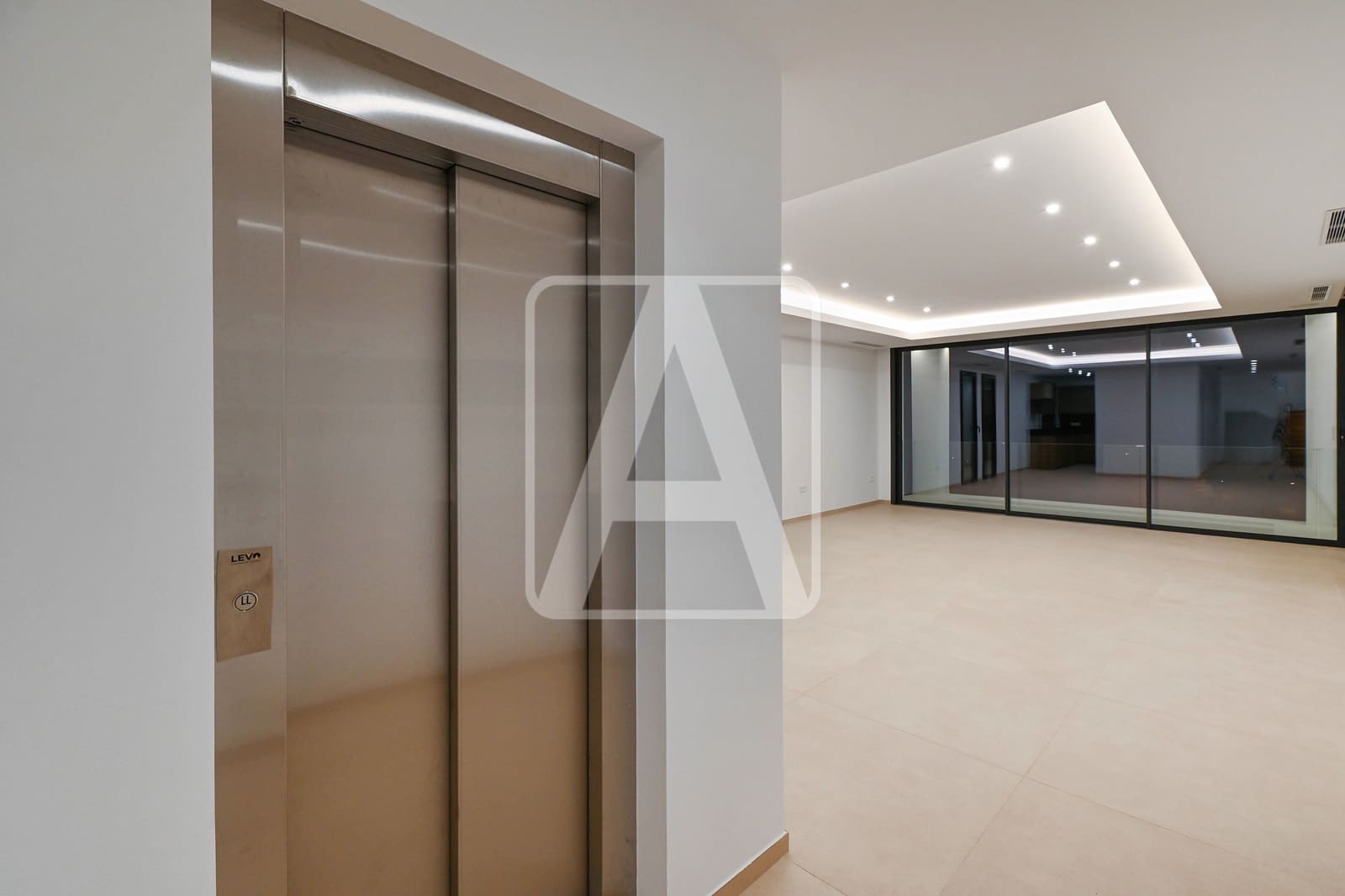 3 Zimmer Villa zu verkaufen in Calpe / Calp mit Pool Garage - 1.985.000 € (Ref: 4891330)