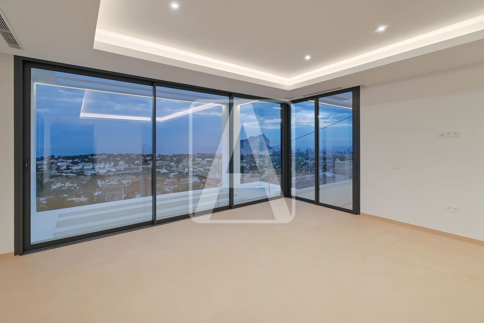 3 Zimmer Villa zu verkaufen in Calpe / Calp mit Pool Garage - 1.985.000 € (Ref: 4891330)