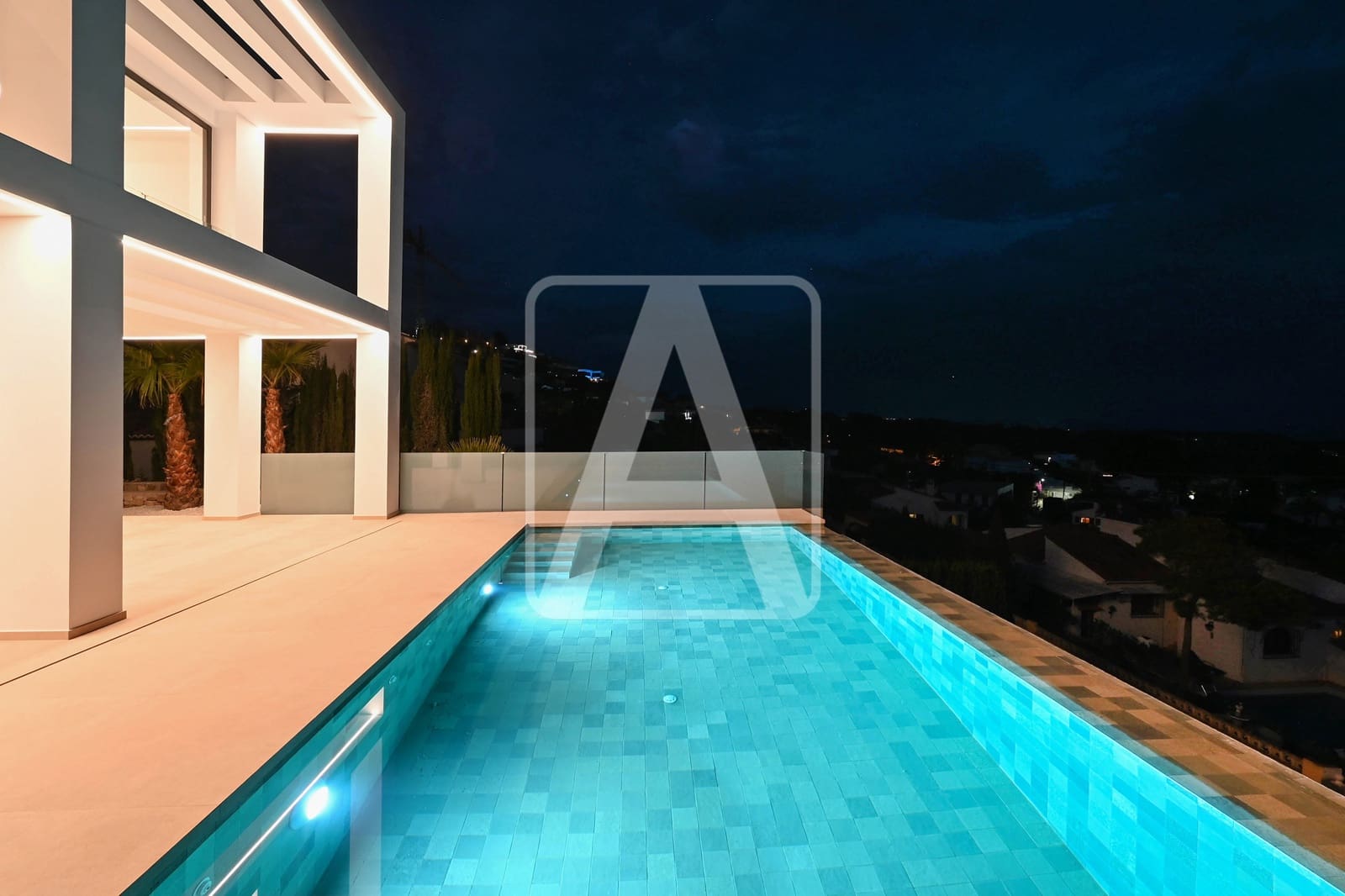 3 Zimmer Villa zu verkaufen in Calpe / Calp mit Pool Garage - 1.985.000 € (Ref: 4891330)