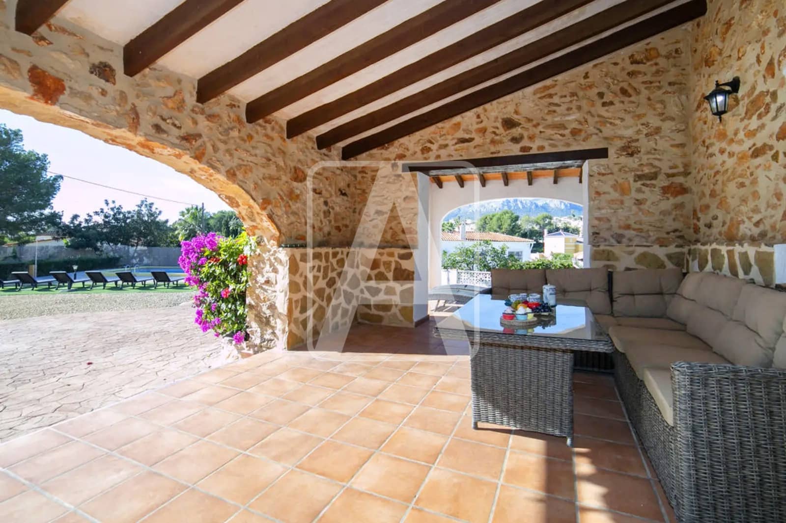 5 bedroom Villa for sale in Calpe / Calp with pool garage - € 766,000 (Ref: 5152839)