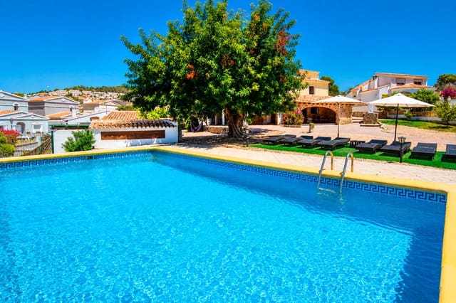 5 slaapkamer Villa te koop in Calpe / Calp met zwembad garage - € 766.000 (Ref: 5152839)