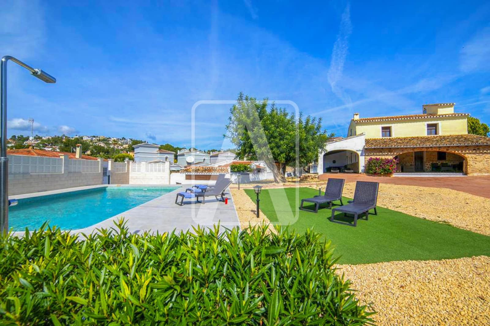 5 bedroom Villa for sale in Calpe / Calp with pool garage - € 766,000 (Ref: 5152839)