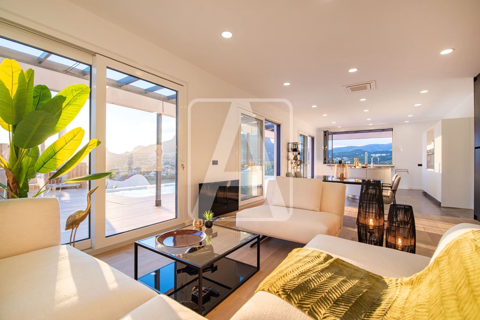 Chalet de 4 habitaciones en Calpe / Calp en venta con piscina garaje - 1.370.000 € (Ref: 5533495)