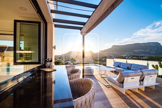 Chalet de 4 habitaciones en Calpe / Calp en venta con piscina garaje - 1.370.000 € (Ref: 5533495)