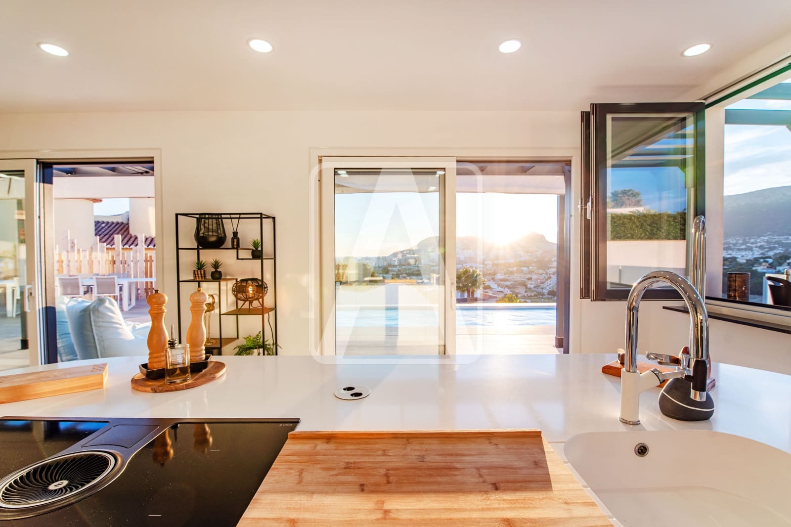 Chalet de 4 habitaciones en Calpe / Calp en venta con piscina garaje - 1.370.000 € (Ref: 5533495)