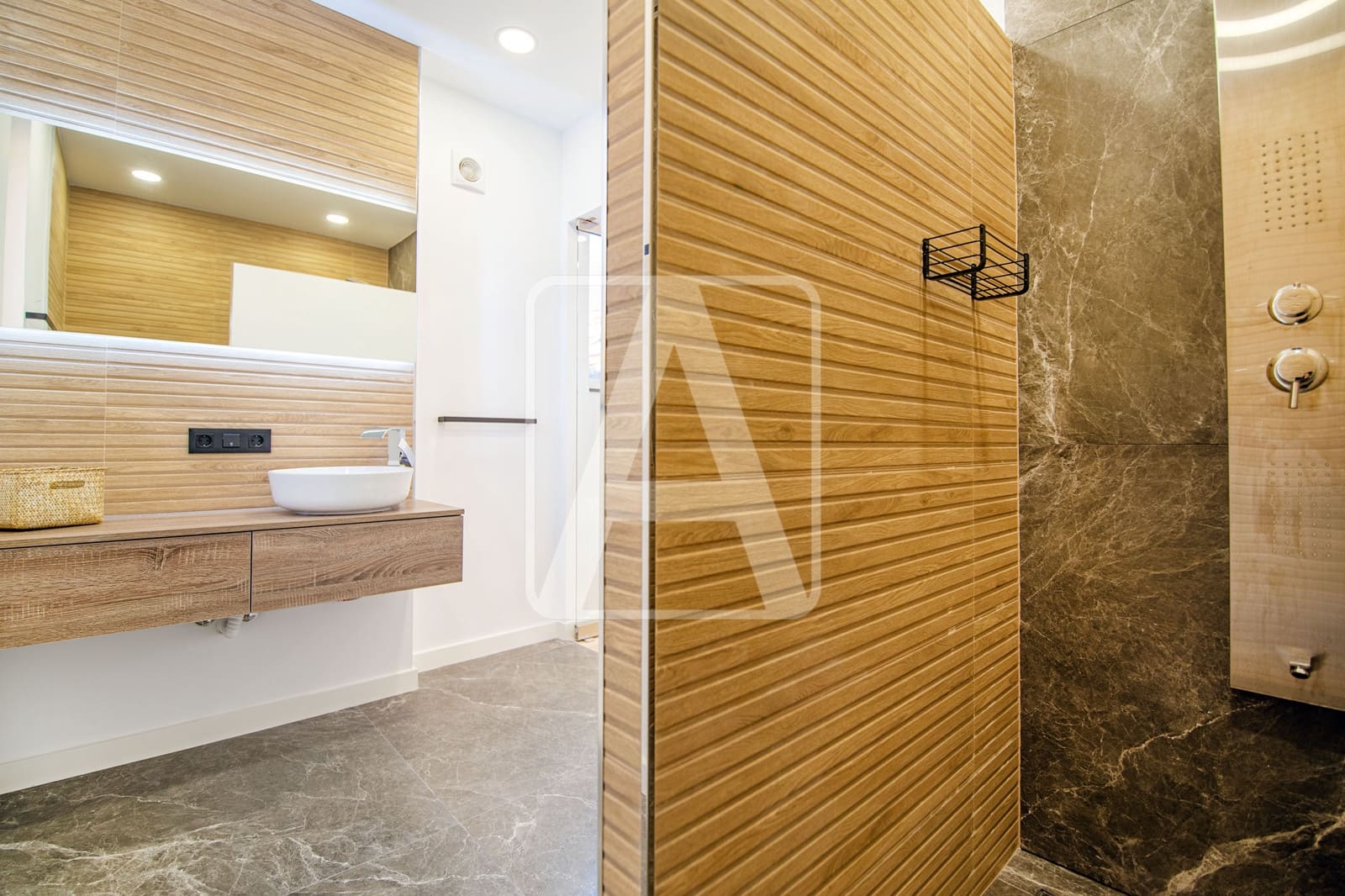 Chalet de 4 habitaciones en Calpe / Calp en venta con piscina garaje - 1.370.000 € (Ref: 5533495)