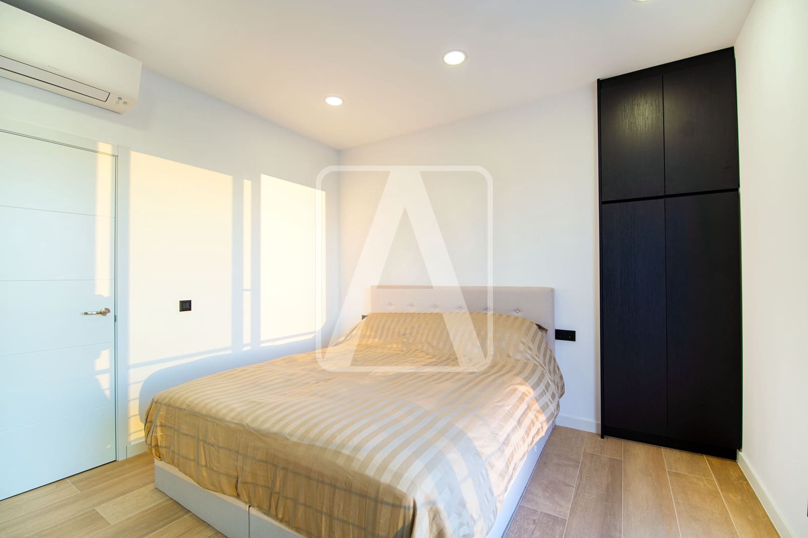 Chalet de 4 habitaciones en Calpe / Calp en venta con piscina garaje - 1.370.000 € (Ref: 5533495)