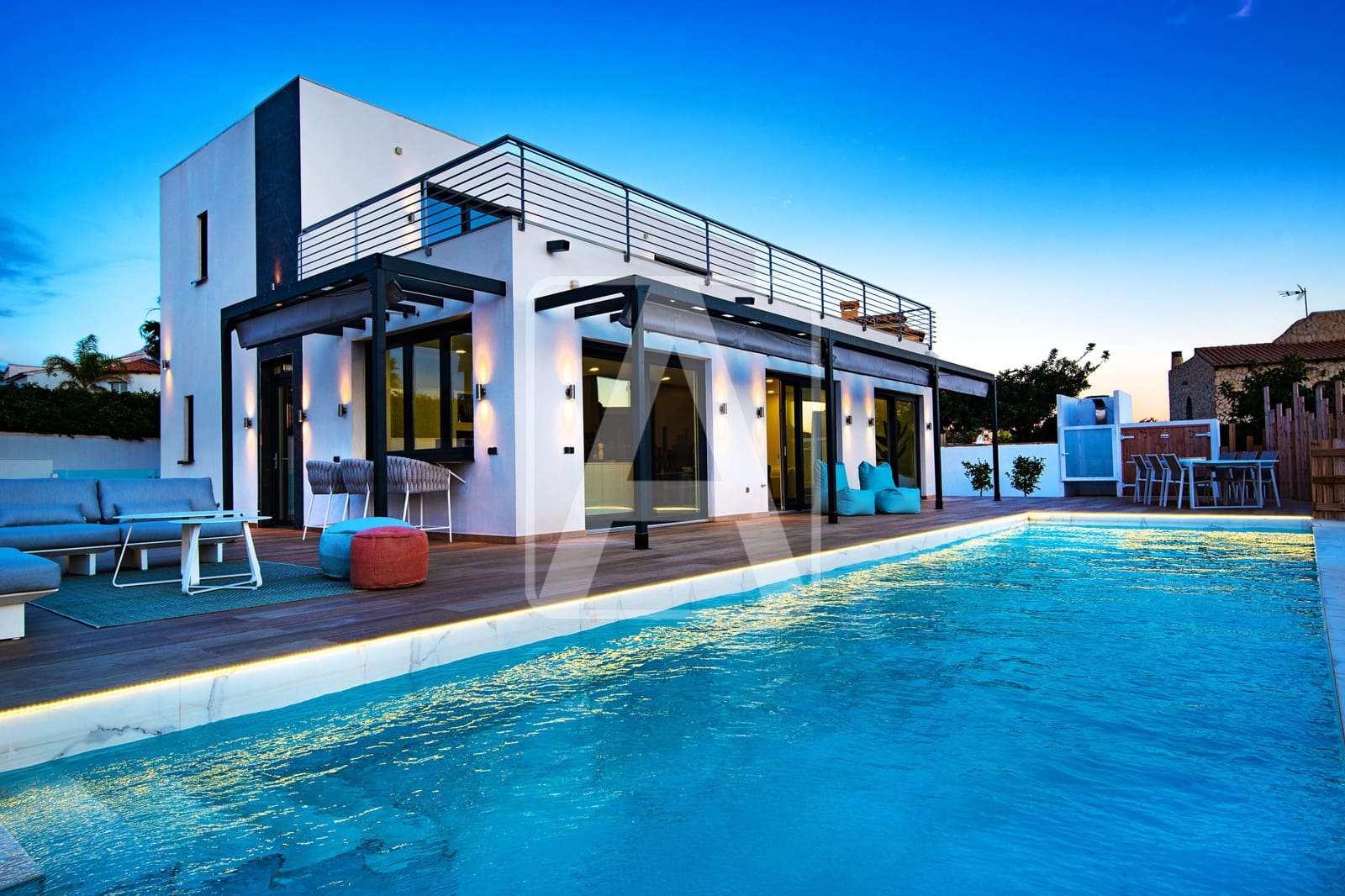 Chalet de 4 habitaciones en Calpe / Calp en venta con piscina garaje - 1.370.000 € (Ref: 5533495)