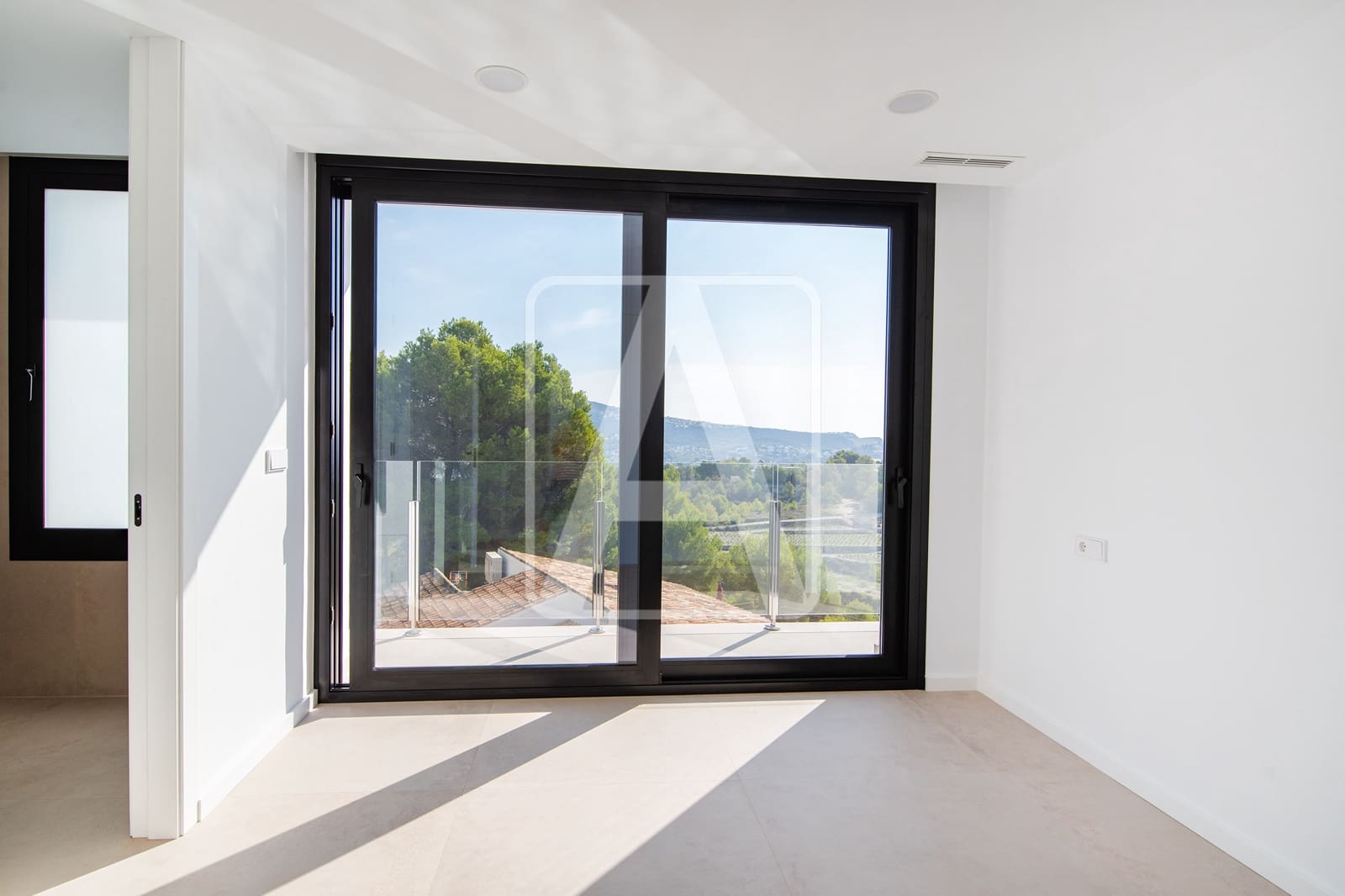 3 soveværelse Rækkehus til salg i Moraira med swimmingpool garage - € 690.000 (Ref: 5644326)