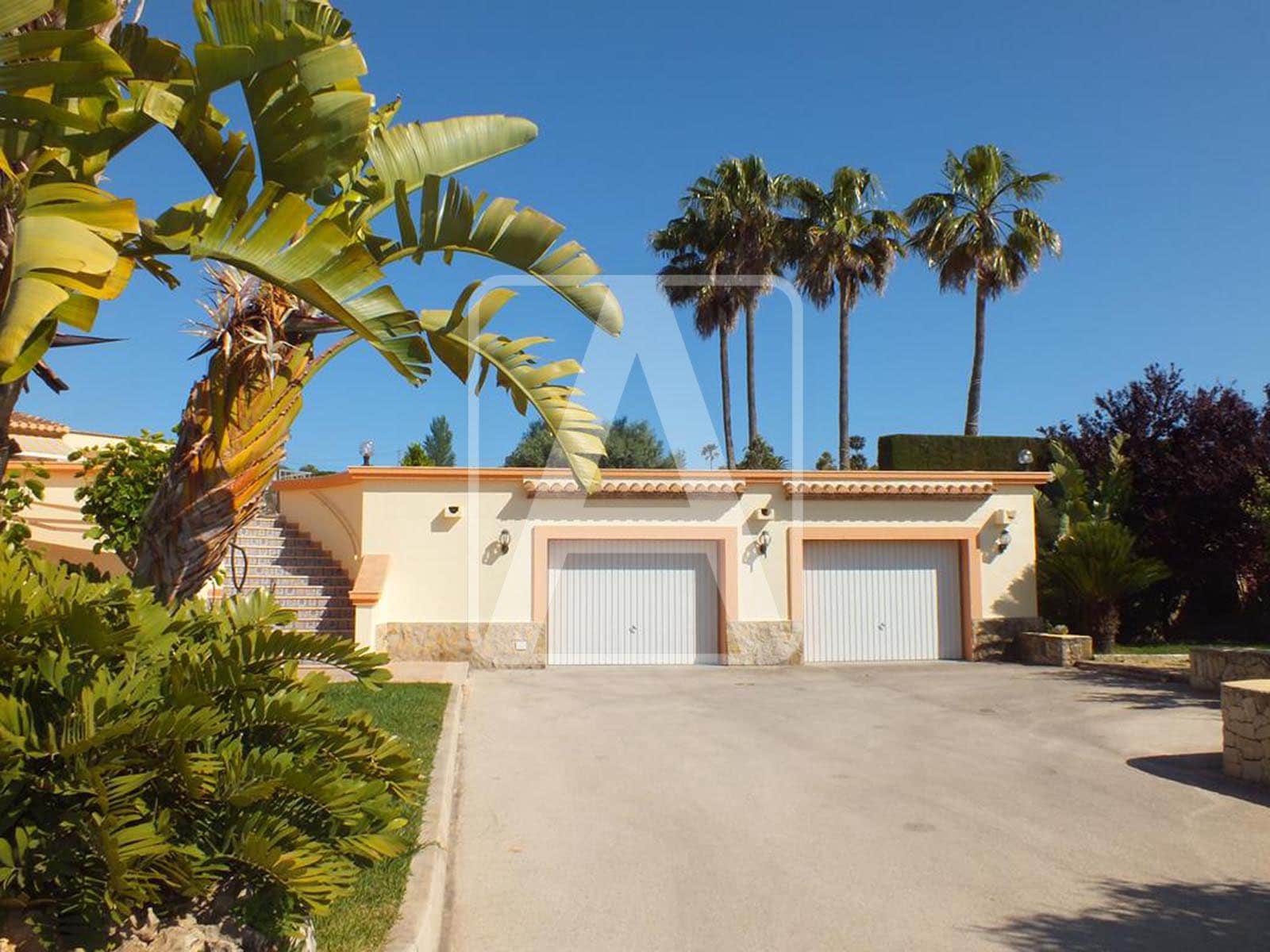 8 soveværelse Finca/Landehus til salg i Benissa med swimmingpool garage - € 1.795.000 (Ref: 5979486)