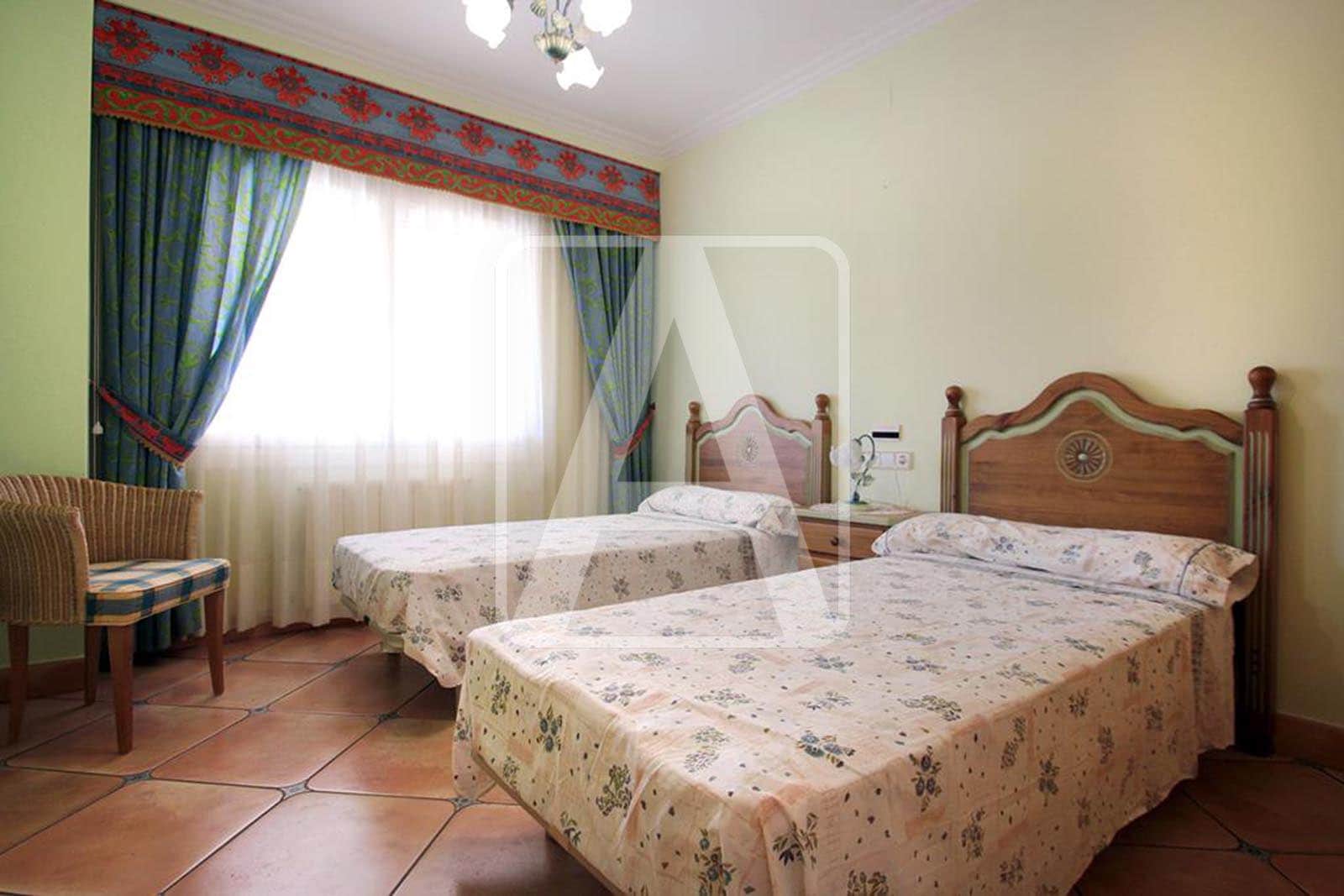 8 soveværelse Finca/Landehus til salg i Benissa med swimmingpool garage - € 1.795.000 (Ref: 5979486)